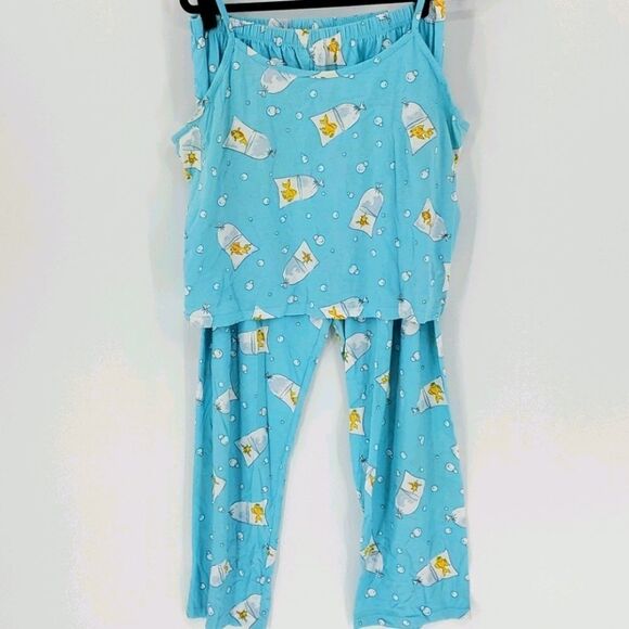 Adorable PJ'S,  No Boundaries,  large. Good used condition and quality. - Picture 1 of 4